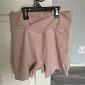 Buffbunny doughnut worry siren shorts 4inch